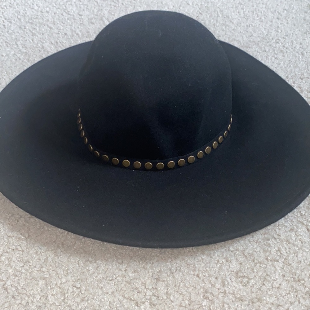 BCBG MaxAzria Hat - Picture 2 of 4